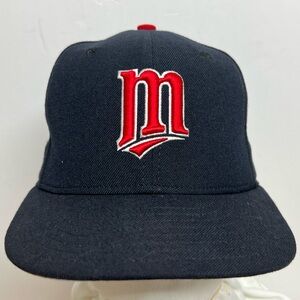 VINTAGE Minnesota Twins Hat Cap Fitted Size 7 New Era Pro Model Wool Diamond 90s